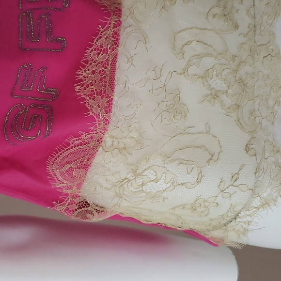 GF Ferre fusia lace trimed top - Picture 3 of 8